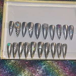 Custom Party Press On Nails by Make Up Your Mind Spa 🔥Host Pick🔥😍
